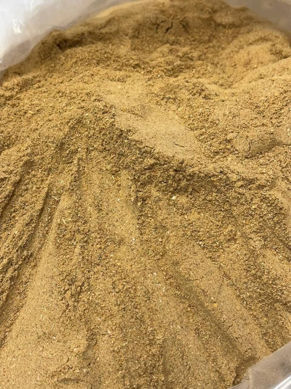 ادویه مخصوص سوسیس و کالباس؛ رازِ طعم جادویی و فست‌فودی در خانه(۱کیلویی)ارسال به سراسر کشور